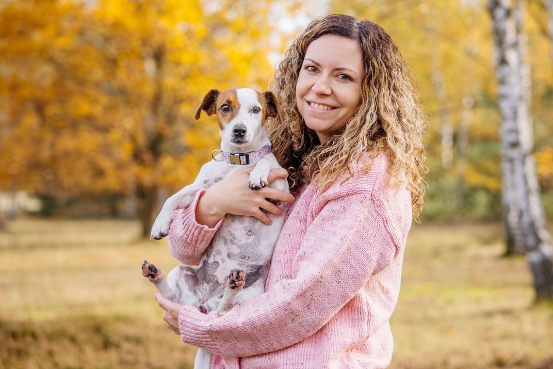 Jack Russel und Frauchen